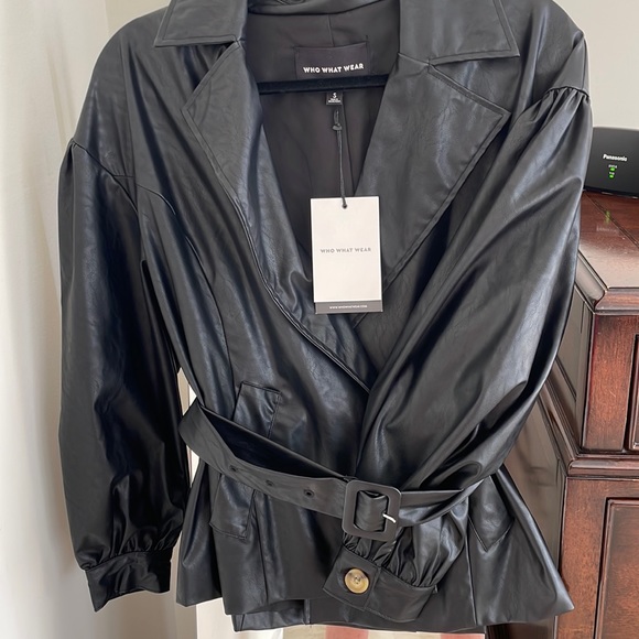 NWT MUST HAVE FAUX LEATHER BLAZER WITH BELT - Picture 3 of 8
